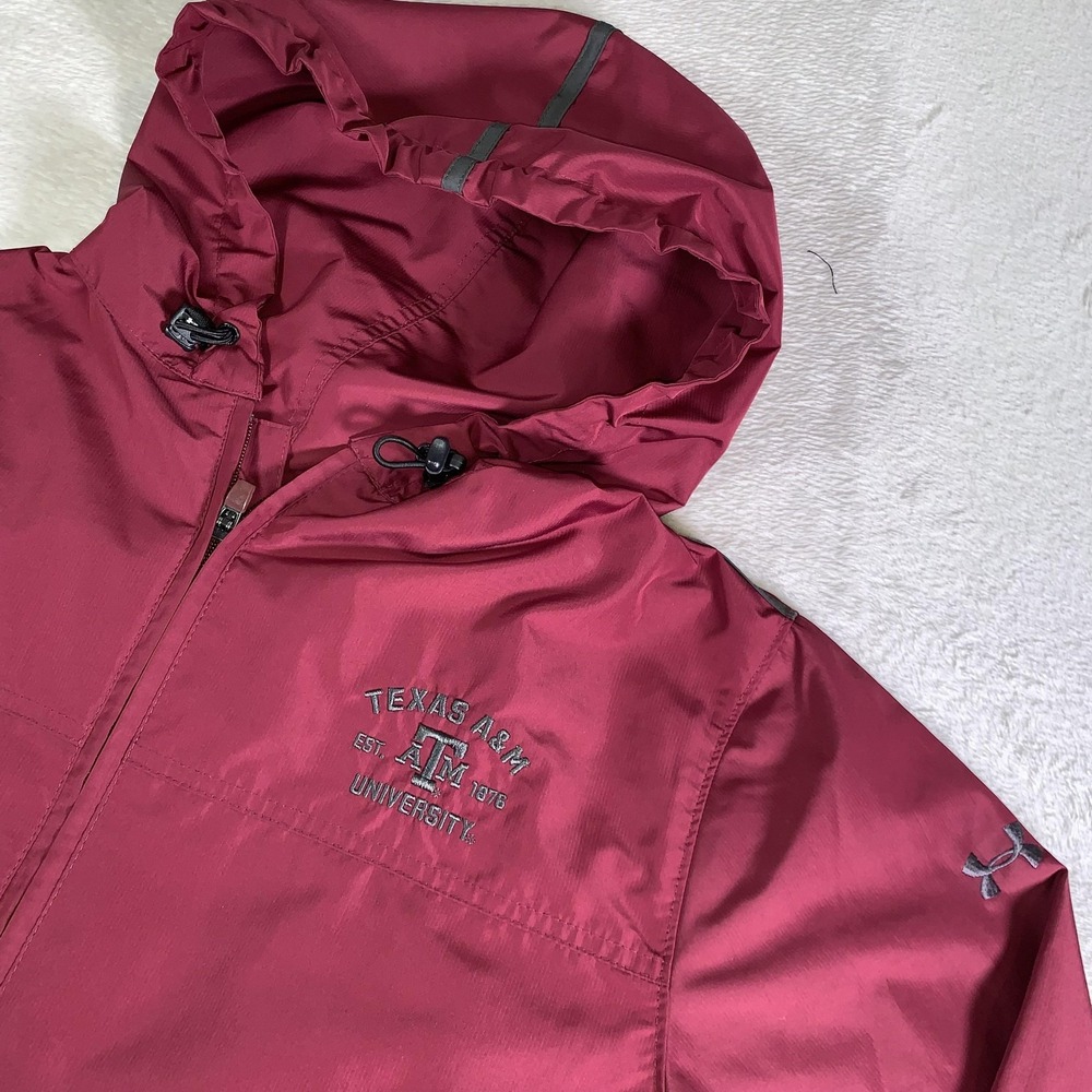 Texas A&M Aggies Jacket Mens Large Red Under Armour AllSeasonGear Hooded Maroon